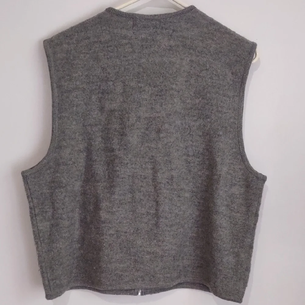 Coldwater Creek Gray V-Neck Sweater - Picture 6 of 6